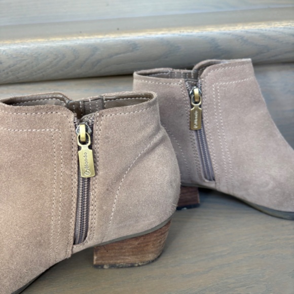 Blondo Women's Booties - Picture 4 of 10